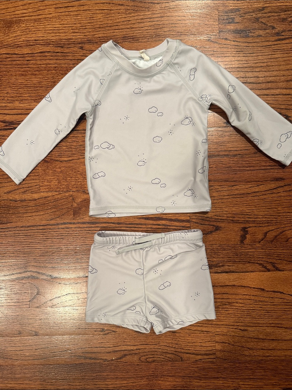 Quincy Mae boys rash guard swimsuit 18-24